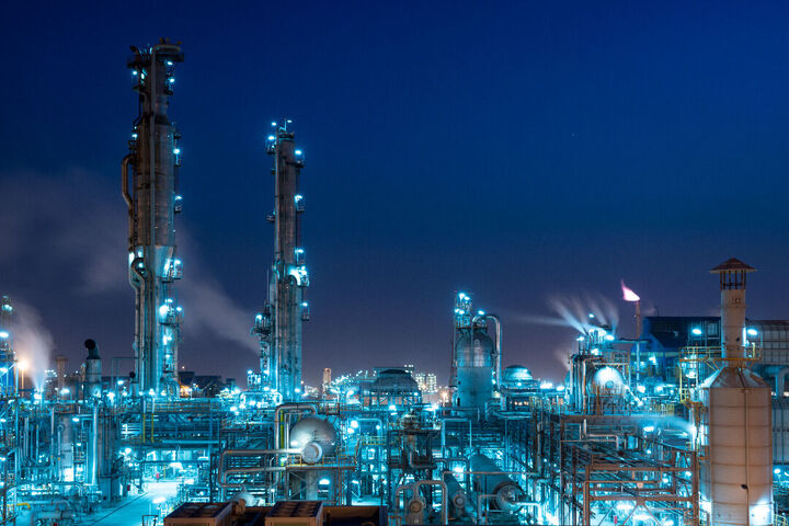 کدام پتروشیمی ها بیشترین کاهش سود خالص در ۶ ماه اول سال داشتند؟