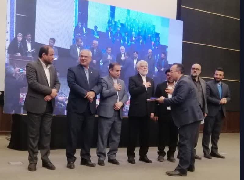 تقدیر استاندار گلستان از مدیرعامل شرکت گاز استان 6 تقدیر استاندار گلستان از مدیرعامل شرکت گاز استان